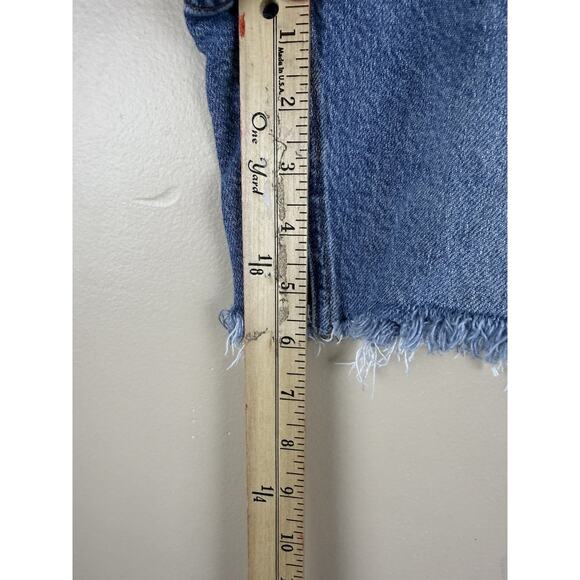 AYR The Day Off Denim Shorts Women’s Size 31 Cutoff Frayed Hem Blue Jean - Picture 12 of 14